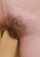 Hairy Russian Alice spreads her bush, Alice (ali093) ATK Archives: Alice (Hairy Russian Alice spreads her bush)