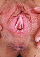 Amber Summer Gapes her Pussy, Amber Summer (amb070) ATK Galleria: Amber Summer (Amber Summer Gapes her Pussy)