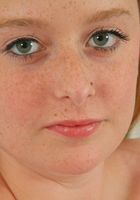 She spreads her pussy, Arianna (ari018) ATK Archives: Arianna (She spreads her pussy)