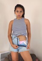 Arya puts her ass up and spreads, Arya (ary002) ATK Natural & Hairy: Arya (Arya puts her ass up and spreads)