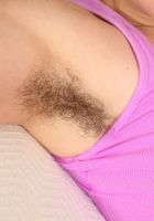 Hairy Barb takes off her sweat pants, Barb (bar033) ATK Archives: Barb (Hairy Barb takes off her sweat pants)