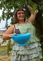 Hairy Betty picks some fruit, Betty (bet051) ATK Archives: Betty (Hairy Betty picks some fruit)