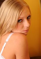 Britney Brooks spreads her pussy, Britney Brooks (bri037) ATK Archives: Britney Brooks (Britney Brooks spreads her pussy)