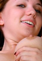 She spreads her pussy, Carly (car082) ATK Archives: Carly (She spreads her pussy)