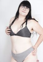 Cece Workout Clothes, Cece Lachey (cec015) ATK Natural & Hairy: Cece Lachey (Cece Workout Clothes)
