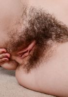 Hairy Annabelle spreads her bush, Annabelle Lee (cri007) ATK Archives: Annabelle Lee (Hairy Annabelle spreads her bush)