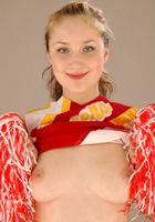 Diana spreads her pussy, Diana (dia030) ATK Archives: Diana (Diana spreads her pussy)