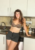 Hairy Felicia cleans up the kitchen, Felicia (fel021) ATK Archives: Felicia (Hairy Felicia cleans up the kitchen)