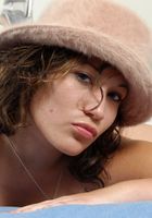 G-Lo in latinas, G-Lo (glo013) ATK Exotics: G-Lo (G-Lo in latinas)