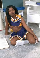 Holly Cheerleaders' Spreads, Holly (hol005) ATK Natural & Hairy: Holly (Holly Cheerleaders' Spreads)