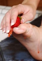 Honey in footfetish, Honey (hon001) ATK Petites: Honey (Honey in footfetish)