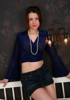 Honey in scary hairy, Honey (hon011) ATK Petites: Honey (Honey in scary hairy)