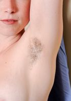 Honey in young and hairy, Honey (hon012) ATK Natural & Hairy: Honey (Honey in young and hairy)
