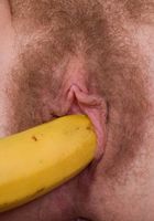 Irina in scary hairy, Irina (iri033) ATK Petites: Irina (Irina in scary hairy)