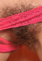 Hairy coed Iris shows off her fur, Iris (iri038) ATK Archives: Iris (Hairy coed Iris shows off her fur)