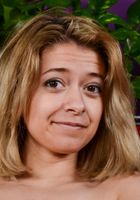 Izzy spreads her hot box, Izzy Bell (izz003) ATK Petites: Izzy Bell (Izzy spreads her hot box)