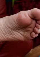 Jennifer White Shows Off her Soft Soles, Jennifer White (jen096) ATK Galleria: Jennifer White (Jennifer White Shows Off her Soft Soles)