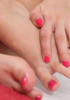 Jessica Lynn gets some foot fun in during her shoot, Jessica Lynn (jes716) ATK Galleria: Jessica Lynn (Jessica Lynn gets some foot fun in during her shoot)