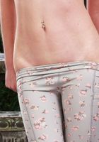 Kallie Taylor Outdoor Spreading, Kallie Taylor (kal019) ATK Natural & Hairy: Kallie Taylor (Kallie Taylor Outdoor Spreading)