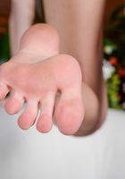 Karli Stone Shows Off her Nice Slender Feet, Karli Stone (kar112) ATK Galleria: Karli Stone (Karli Stone Shows Off her Nice Slender Feet)