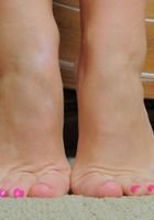 Katerine Moss delivers for foot fetish lovers!, Katerine Moss (kat176) ATK Premium: Katerine Moss (Katerine Moss delivers for foot fetish lovers!)
