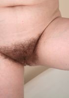Hairy Kimberly gets wet, Kimberly Douglas (kim055) ATK Archives: Kimberly Douglas (Hairy Kimberly gets wet)