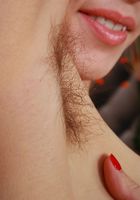 Hairy Kristin spreads her bush, Clara (kri064) ATK Archives: Clara (Hairy Kristin spreads her bush)