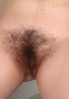 Hairy Kylie spreads her bush, Kylie Harris (kyl022) ATK Natural & Hairy: Kylie Harris (Hairy Kylie spreads her bush)