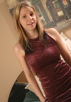 Leanne plays with her pussy, Leanne (lea015) ATK Archives: Leanne (Leanne plays with her pussy)