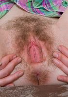 Leeya in young and hairy, Leeya (lee010) ATK Petites: Leeya (Leeya in young and hairy)