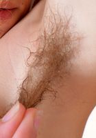 Leona spreads her lady fur, Leona (leo010) ATK Natural & Hairy: Leona (Leona spreads her lady fur)