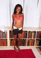Ebony Leshay spreads her pussy, Leshay (les021) ATK Petites: Leshay (Ebony Leshay spreads her pussy)