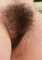Lyra Lockhart Shows her Hairy Muff Outside, Lyra Lockhart (lyr005) ATK Natural & Hairy: Lyra Lockhart (Lyra Lockhart Shows her Hairy Muff Outside)