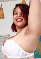 Manila Bey in exotic and hairy, Manila Bey (man043) ATK Natural & Hairy: Manila Bey (Manila Bey in exotic and hairy)