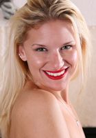 Mia in amateur, Mia (mia025) ATK Petites: Mia (Mia in amateur)