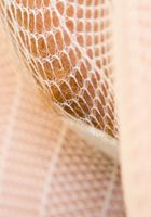 Hairy Nichole takes off her stockings, Nichole Shae (nic092) ATK Archives: Nichole Shae (Hairy Nichole takes off her stockings)