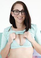 Nickey Huntsman in hairy fun, Nickey Huntsman (nic093) ATK Petites: Nickey Huntsman (Nickey Huntsman in hairy fun)