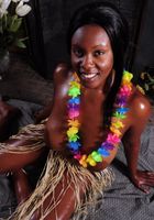 Black model Nikki masturbates, Nikki (nik105) ATK Exotics: Nikki (Black model Nikki masturbates)