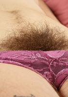 Hairy Olivia spreads her bush, Olivia Rose (oli026) ATK Archives: Olivia Rose (Hairy Olivia spreads her bush)