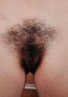 Hairy Coco spreads her bush, Olive (oli027) ATK Natural & Hairy: Olive (Hairy Coco spreads her bush)