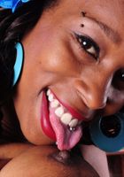 Ebony model Pauline spreads her pussy, Pauline (pau033) ATK Exotics: Pauline (Ebony model Pauline spreads her pussy)