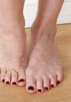 Piper Perri Shows off Her Perfect Little Feet, Piper Perri (pip007) ATK Galleria: Piper Perri (Piper Perri Shows off Her Perfect Little Feet)