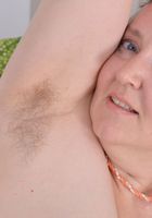 Hairy MILF Romana spreads her bush, Romana (rom011) ATK Natural & Hairy: Romana (Hairy MILF Romana spreads her bush)