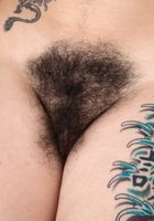 Hairy Roxy wants to play, Vikki Evans (rox049) ATK Natural & Hairy: Vikki Evans (Hairy Roxy wants to play)