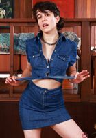 Scout Sexy Stripping, Scout (sco005) ATK Natural & Hairy: Scout (Scout Sexy Stripping)