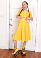 Sia Wood rolls in for some fun, Sia Wood (sia004) ATK Natural & Hairy: Sia Wood (Sia Wood rolls in for some fun)