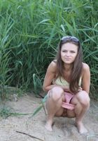 Naughty amateur Sonya takes a pee on the beach, Sonya (son028) ATK Galleria: Sonya (Naughty amateur Sonya takes a pee on the beach)