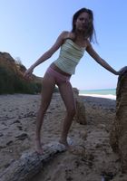 Sexy babe Sonya gets naked on the beach, Sonya (son028) ATK Petites: Sonya (Sexy babe Sonya gets naked on the beach)