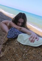 Sexy babe Sonya gets naked on the beach, Sonya (son028) ATK Galleria: Sonya (Sexy babe Sonya gets naked on the beach)