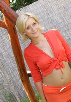 Blonde babe Suzy gets naked outdoors and spreads her shaved pussy, Suzy (suz014) ATK Archives: Suzy (Blonde babe Suzy gets naked outdoors and spreads her shaved pussy)